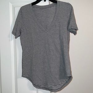 Lululemon v neck
